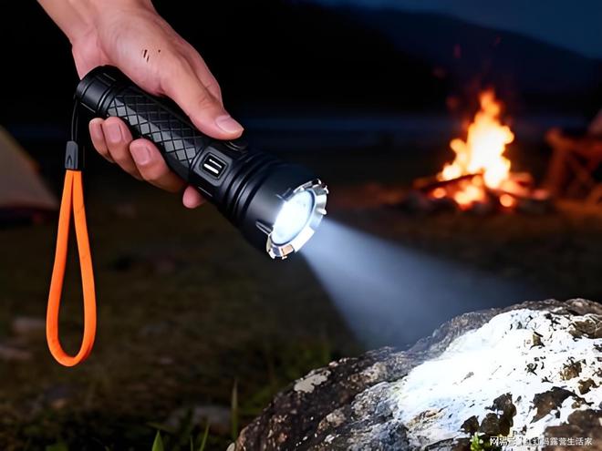 坑指南：从狼狈到从容的实战手册澳门新葡京入口新手露营装备避(图6)